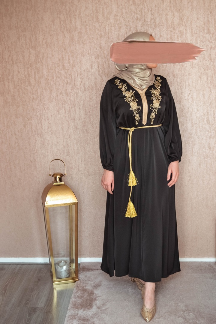 Abaya Maysoon