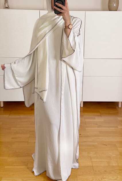 Abaya Emiraati - WIT
