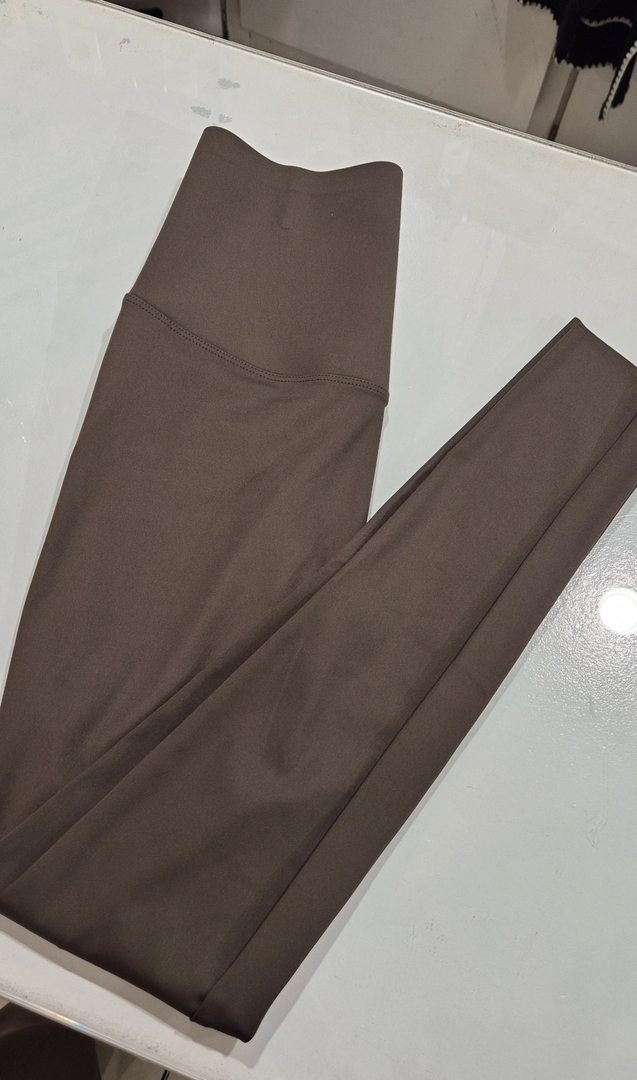 Essential Legging 