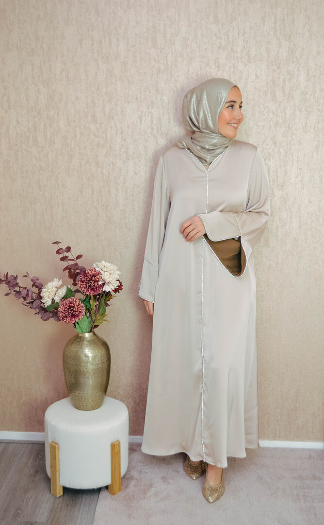 Abaya Sabreen