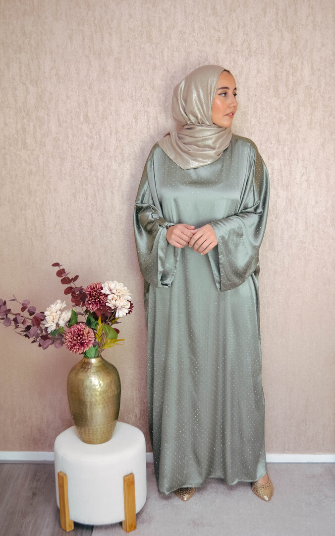 Abaya Zaina