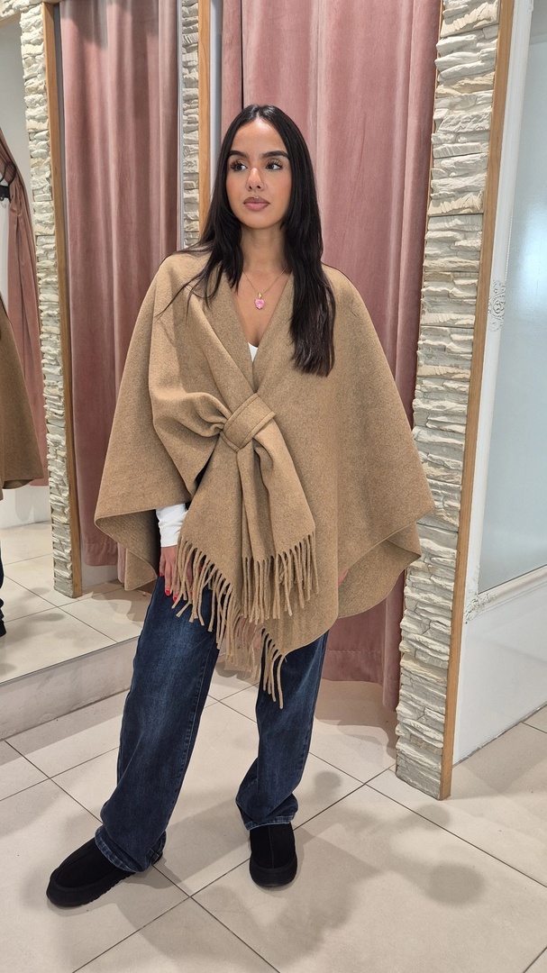 Poncho Delmi