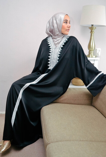 Abaya Zendaya - 