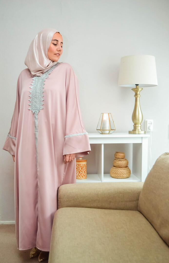 Abaya Zendaya