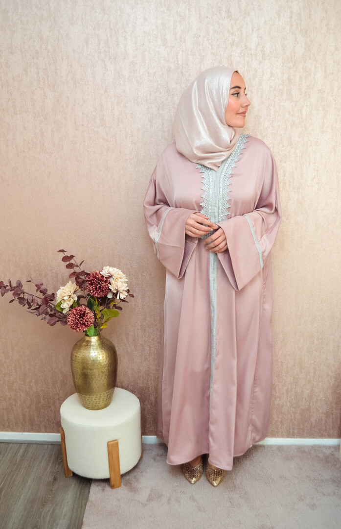 Abaya Zendaya