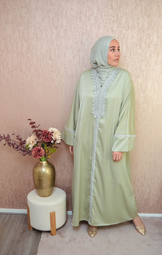 Abaya Zendaya