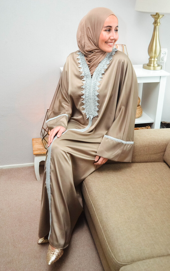 Abaya Zendaya