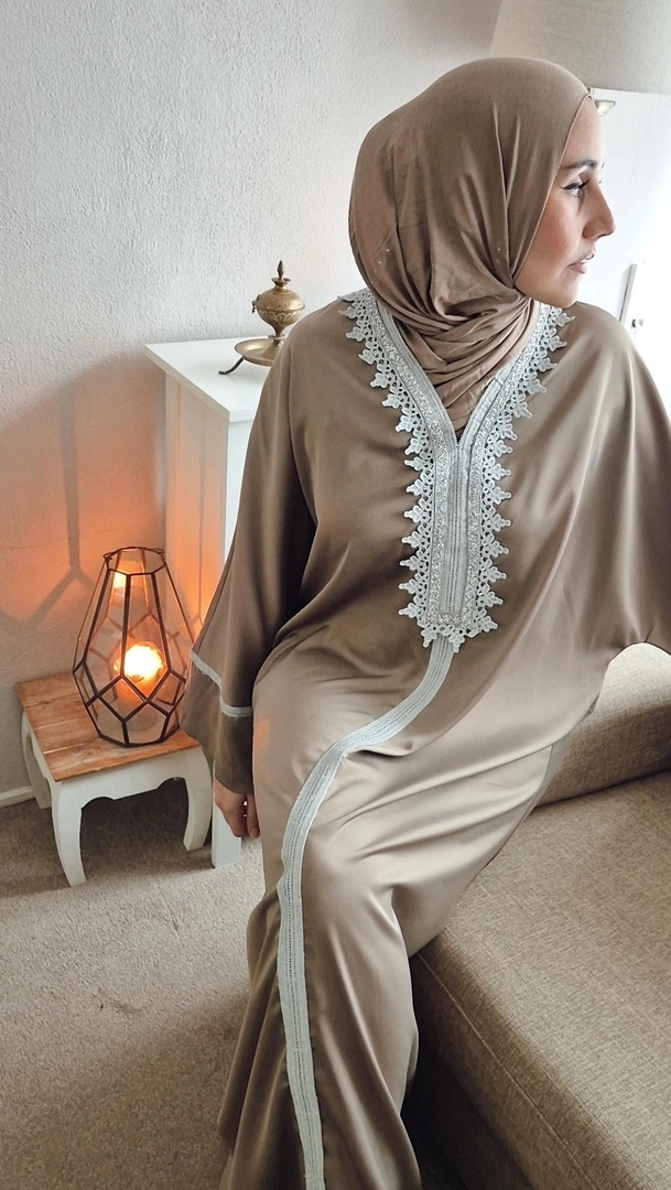 Abaya Zendaya