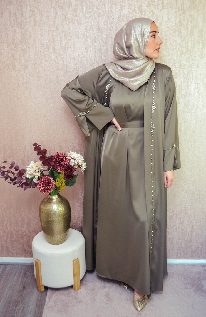 Abaya Asiya