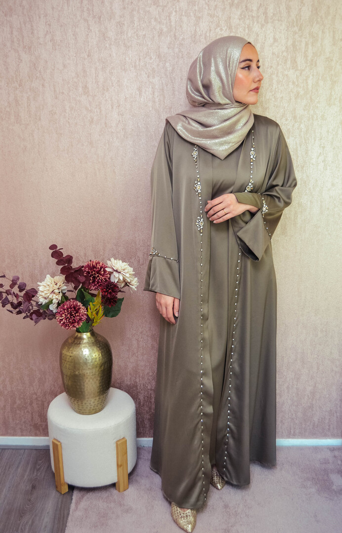 Abaya Asiya