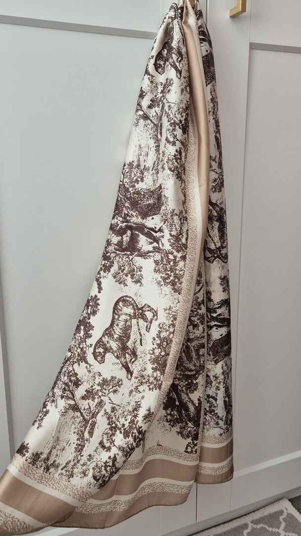 Shawl Dion