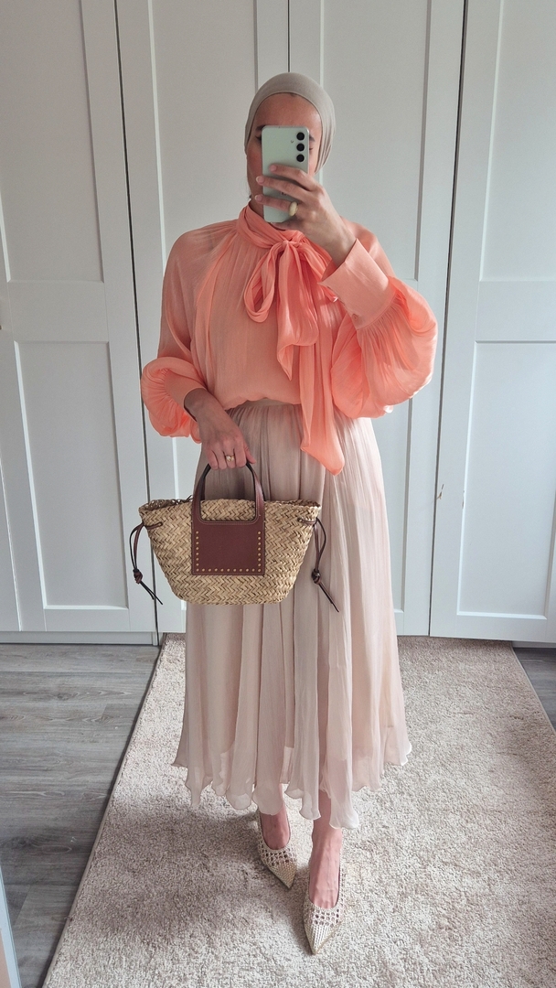 Blouse Ribbon